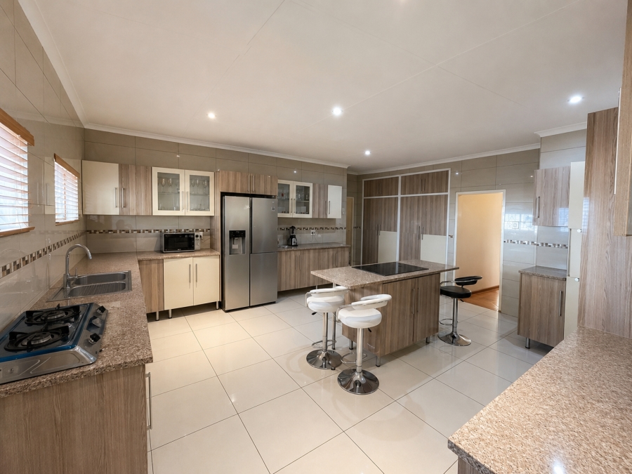 To Let 3 Bedroom Property for Rent in Protea Park North West